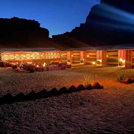 Wadi Rum Wonders Camp Kültér fotó